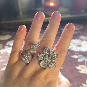 Double Flower Ring with Rhinestones